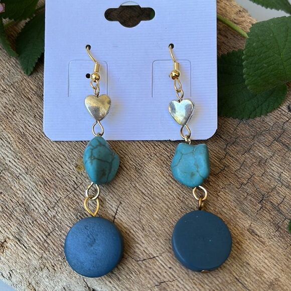 TURQUOISE AND SILVER HEART DROP EARRINGS  BNWT - Picture 2 of 4